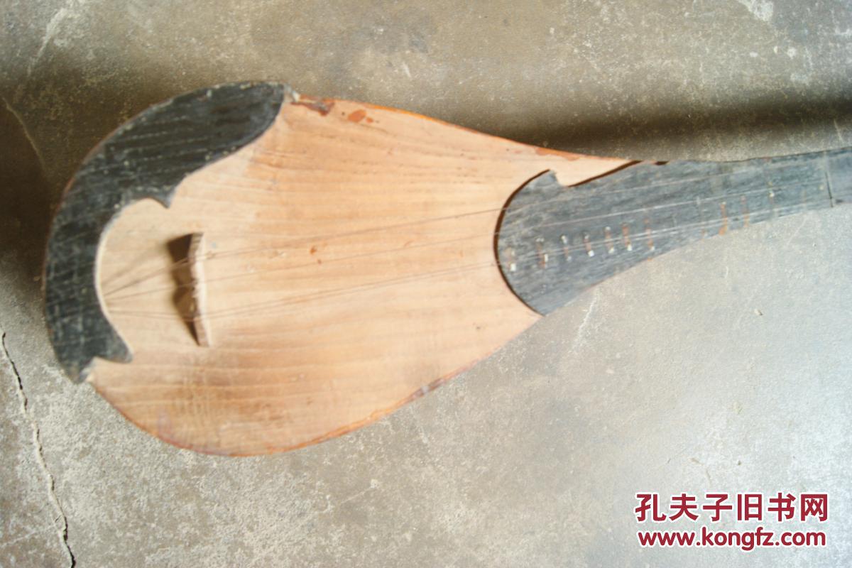 新疆民族乐器:弹拨尔