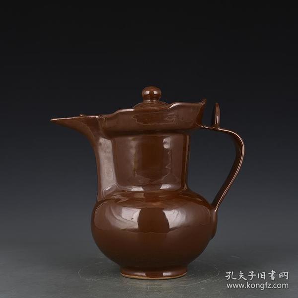 明宣德紫金釉僧帽壶