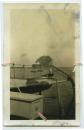 民国时期长江上的航船，经过安徽宿松县时，头部正好冲着江中小孤山时拍摄的老照片一张。11.3X7厘米