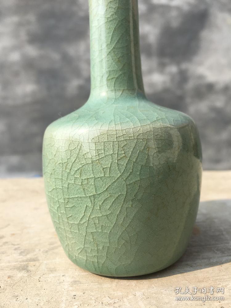 宋汝窑天青釉纸槌瓶