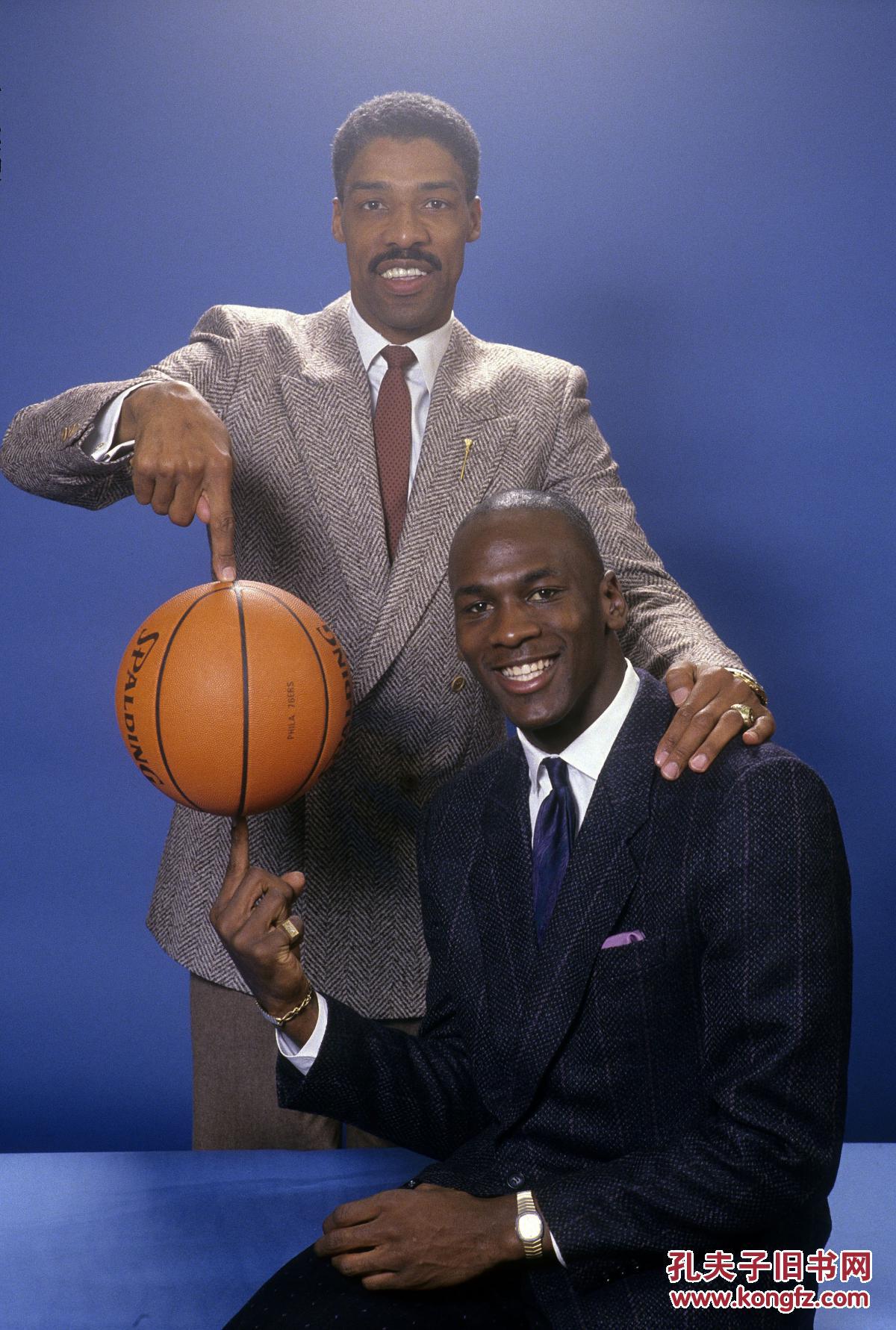 nba经典明信片乔丹菜鸟赛季与偶像j博士欧文合影