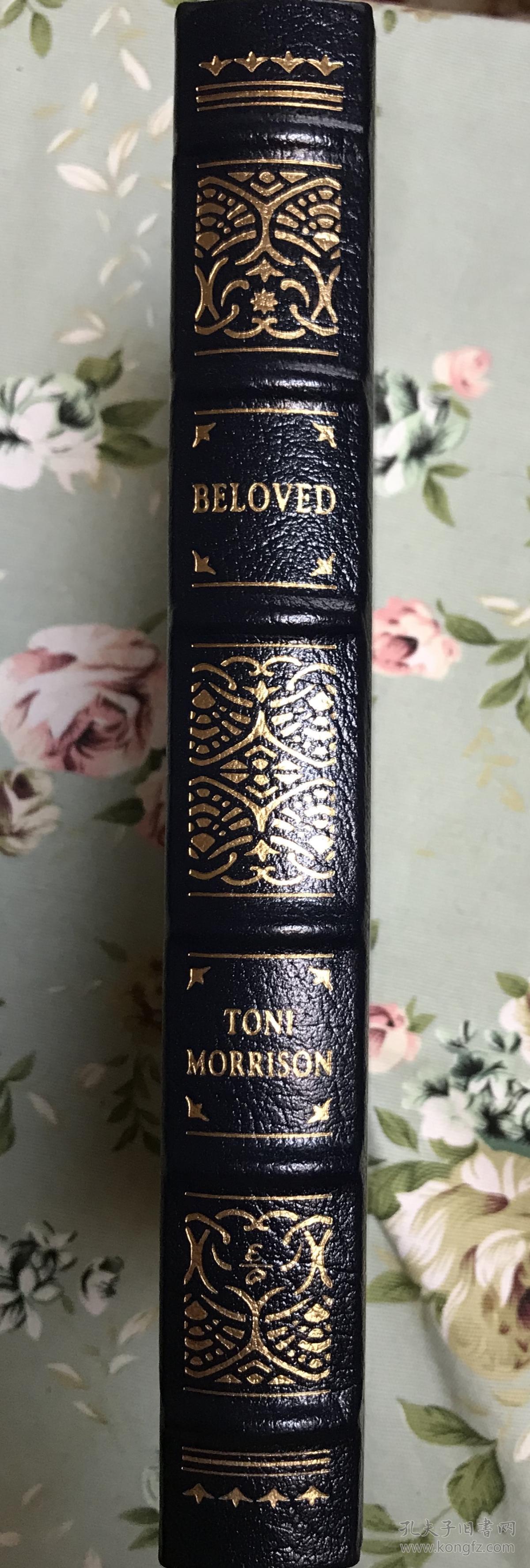 宠儿 伊斯顿20世纪名著真皮装订豪华收藏版丛书 书脊、封面烫金图案 书口三面刷金 无酸纸印刷