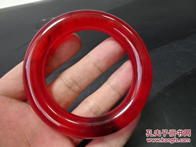 清代鸽血红翡翠手镯