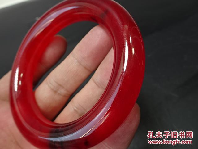 清代鸽血红翡翠手镯