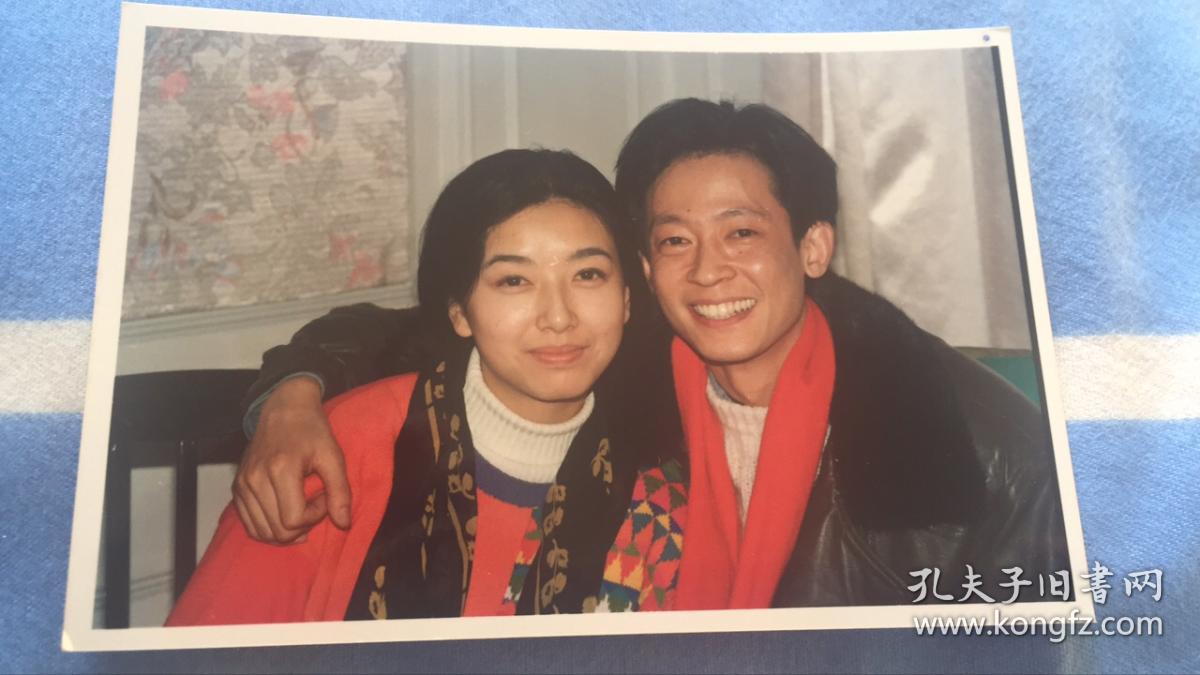 原版明星彩色照片:130*90 保真 江珊,王志文合影