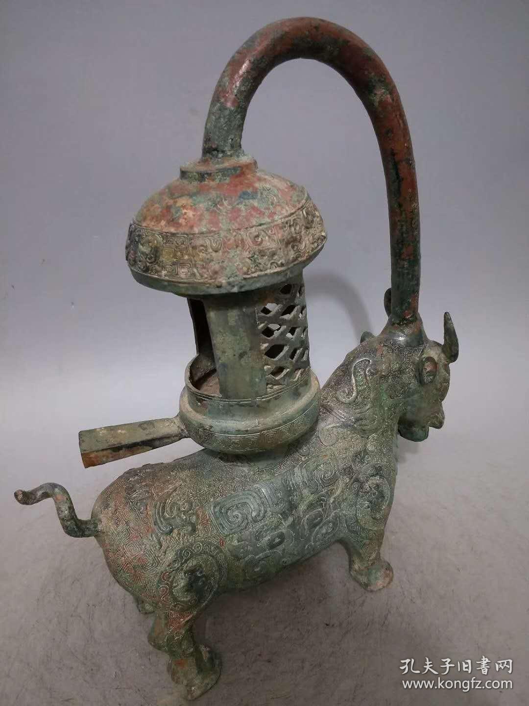 春秋战国时期老青铜牛宫灯