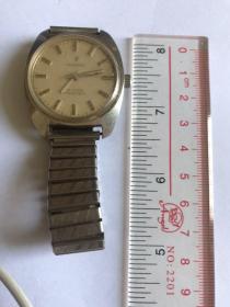 早期，苏州手表厂精手表一块