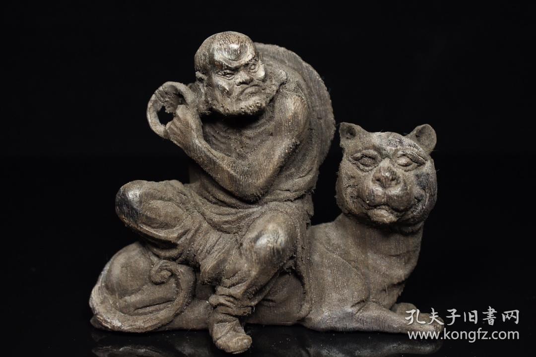 沉香木雕摆件伏虎罗汉