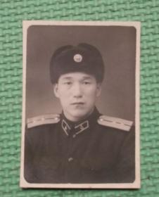 日本年轻军官照片一张(大)