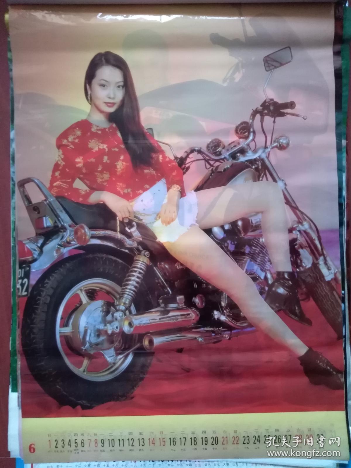 美女挂历,摩托美女, 12 张全,塑膜,大开张,48x71.5m.