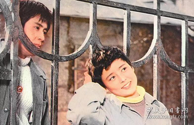 中国经典电影 小街(dvd) 中英文字幕 张瑜,郭凯敏 主演,杨延晋 导演