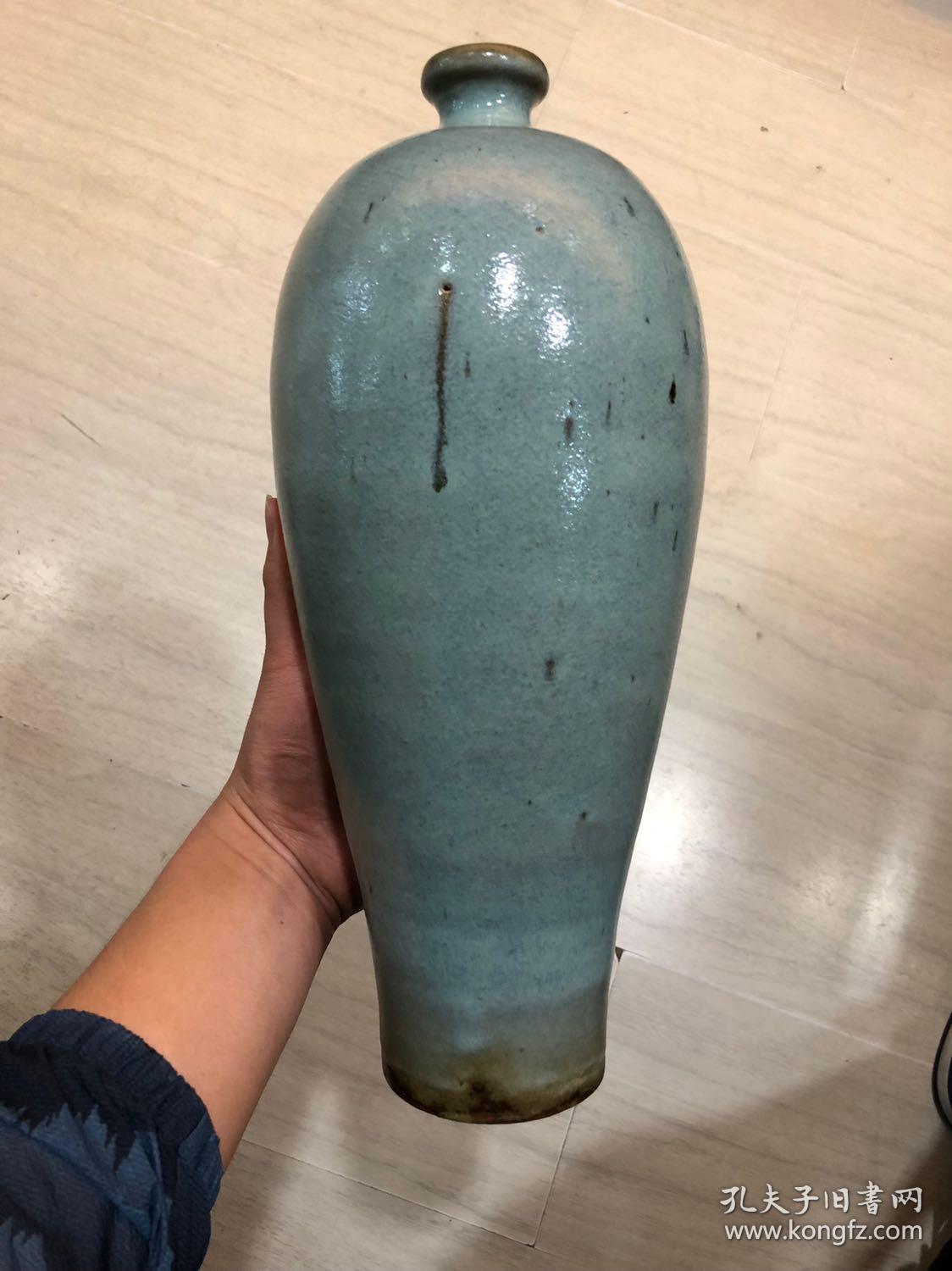 金代天蓝釉钧窑梅瓶