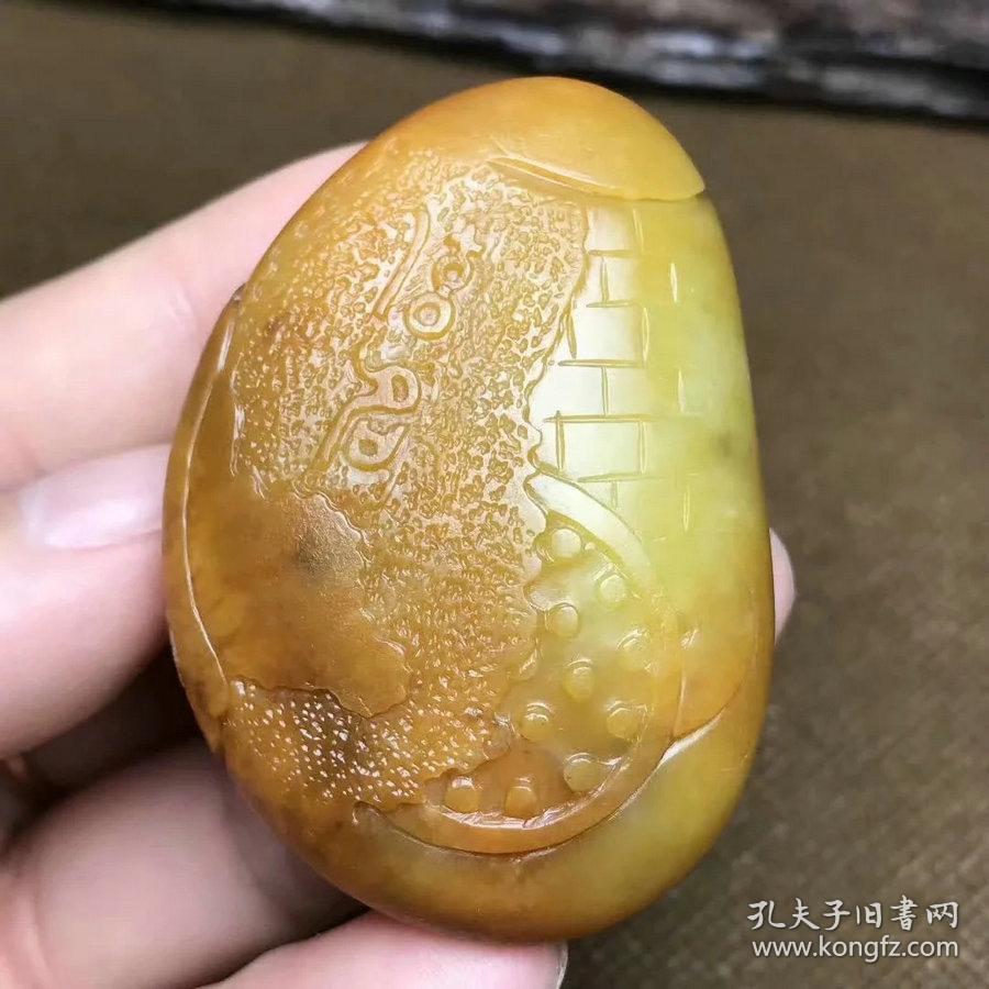 和田黄沁老油皮籽料汉风龙58克53x38x19mm