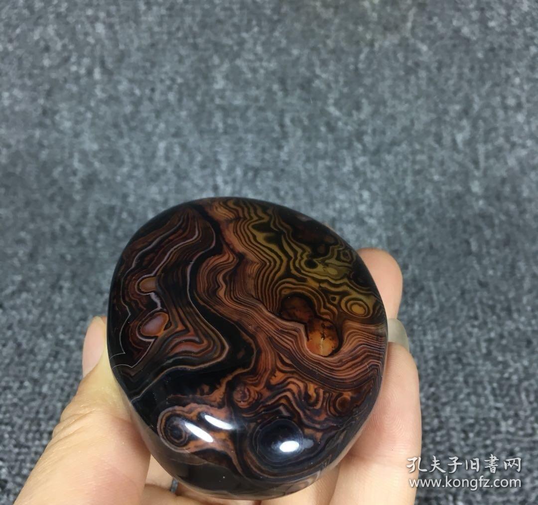 1684 马达加斯加 缠丝 玛瑙 原石 144克