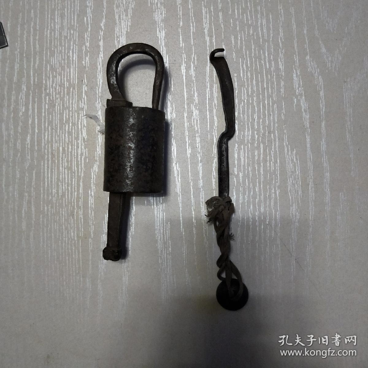 老物件,老锁,一把,请看清代老锁一把,和今天的锁具,真