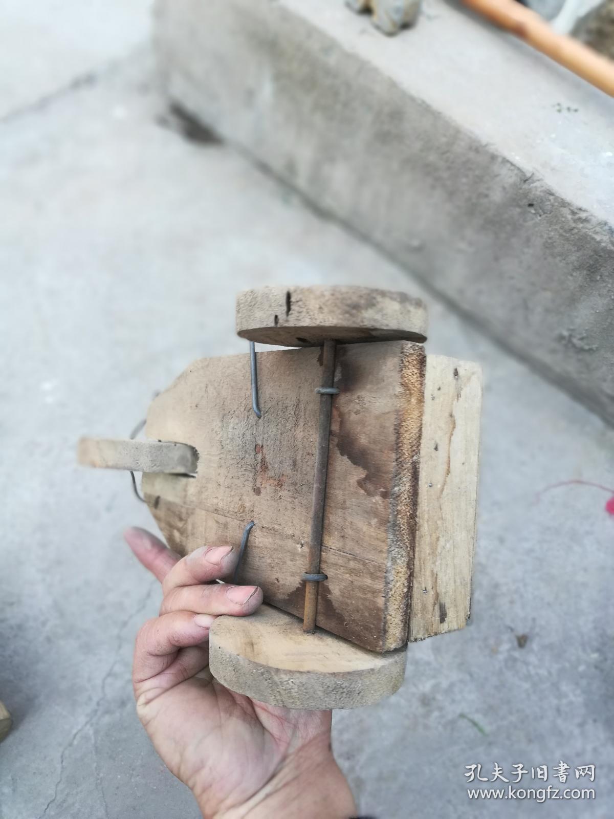 早期玩具老玩具七八十年代的木质童车2辆稀有少见音乐车拉动可拍嚓嚓