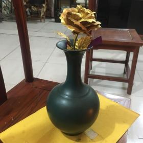孔雀绿花瓶