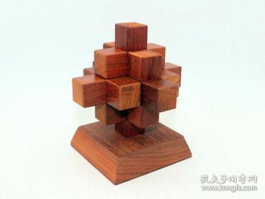 "九九归一"王尔文 玩 9根菠萝 鲁班 锁 红木 红花梨 居室摆件 建筑