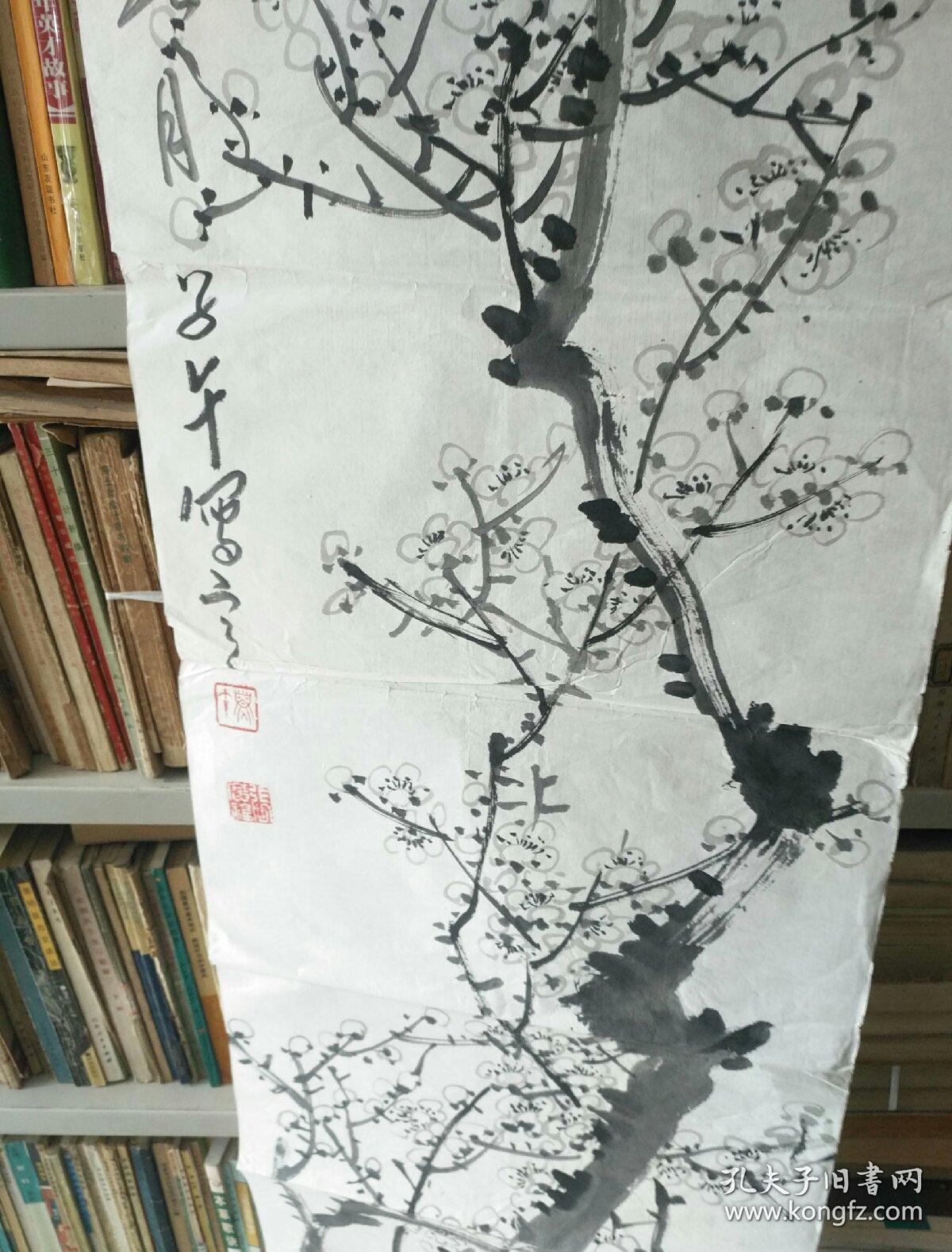 张广福国画作品 墨梅图 四尺对开》长130厘米/宽33厘米!
