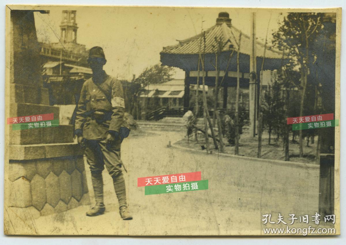 民国天津日租界大和公园里天津神社庭院内景老照片,位于原宫岛街(今