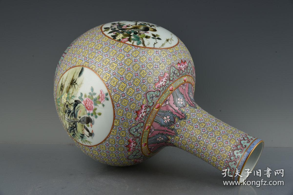 清雍正年制珐琅彩描金开光四季花鸟纹天球瓶