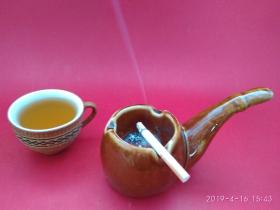 创汇期“中国制造”款酱釉动物趣味造型烟灰缸 （大烟斗）色彩鲜美，釉水丰厚