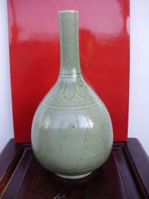 宋代龙泉窑青瓷胆瓶