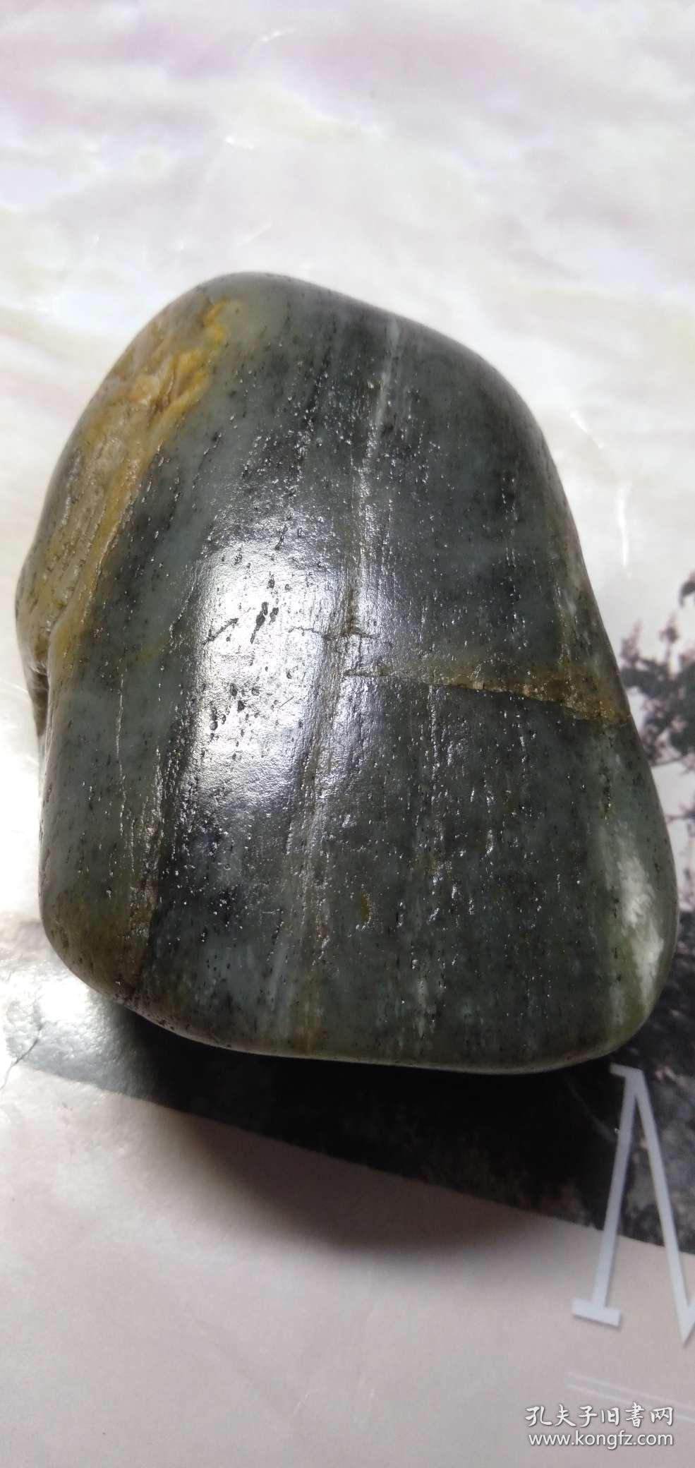 1746和田玉黄沁青花籽料原石596克