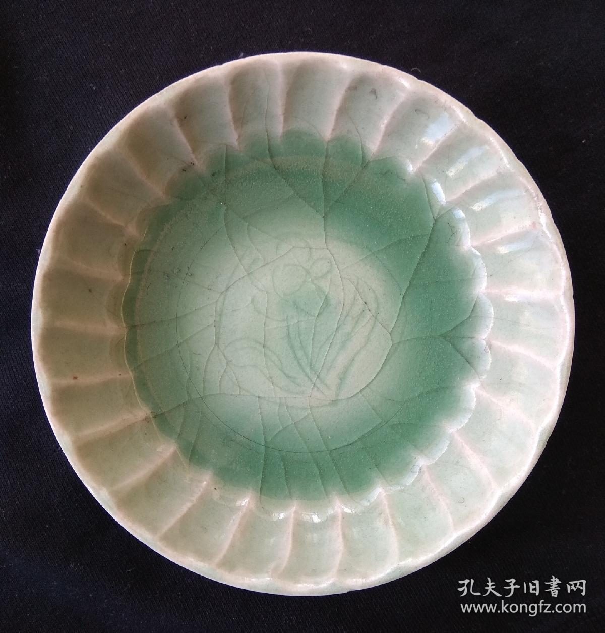 宋元龙泉窑花口洗龙泉青瓷蔗段洗