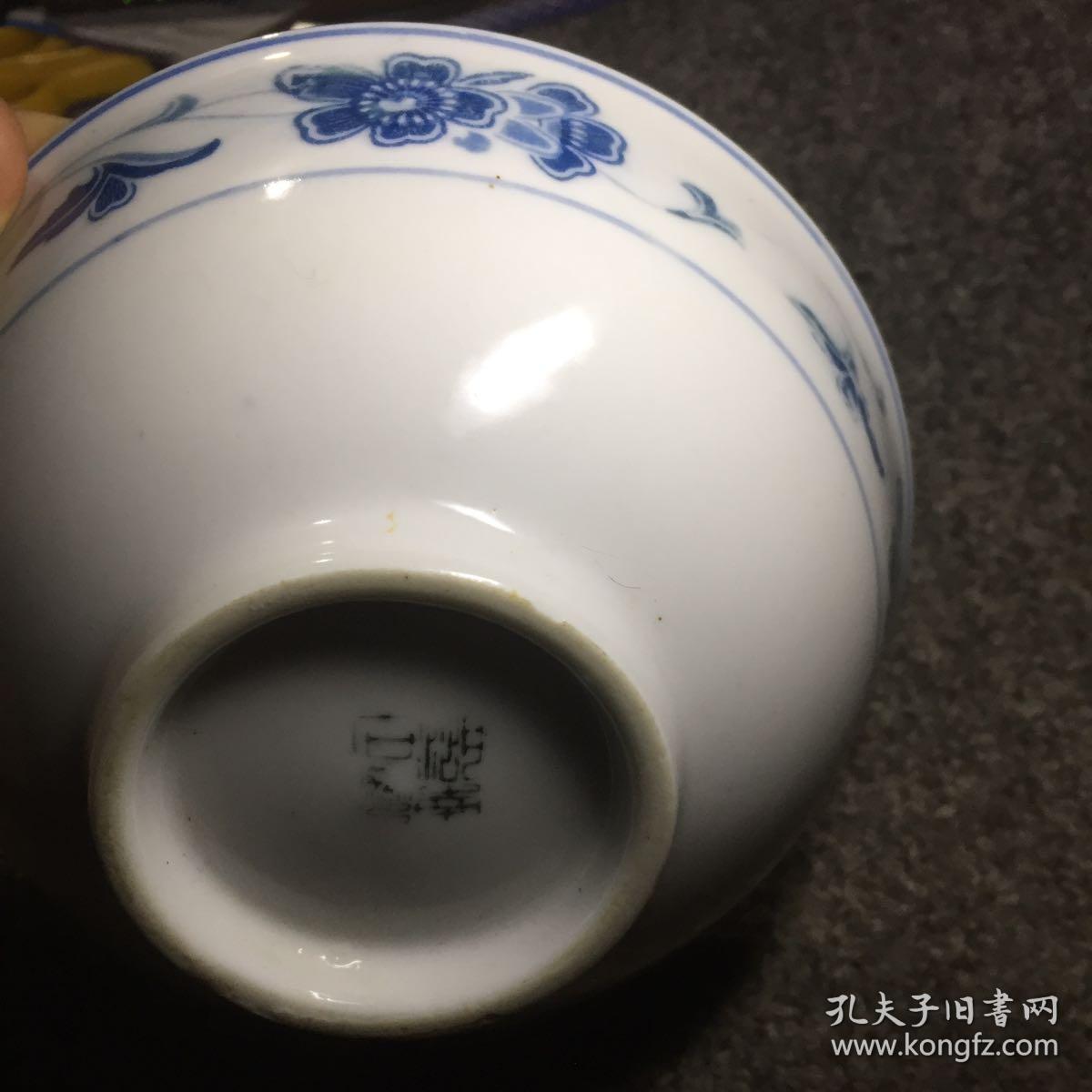 石湾窑大号老瓷碗一只(底足款识"湖南石湾"四字隶书款