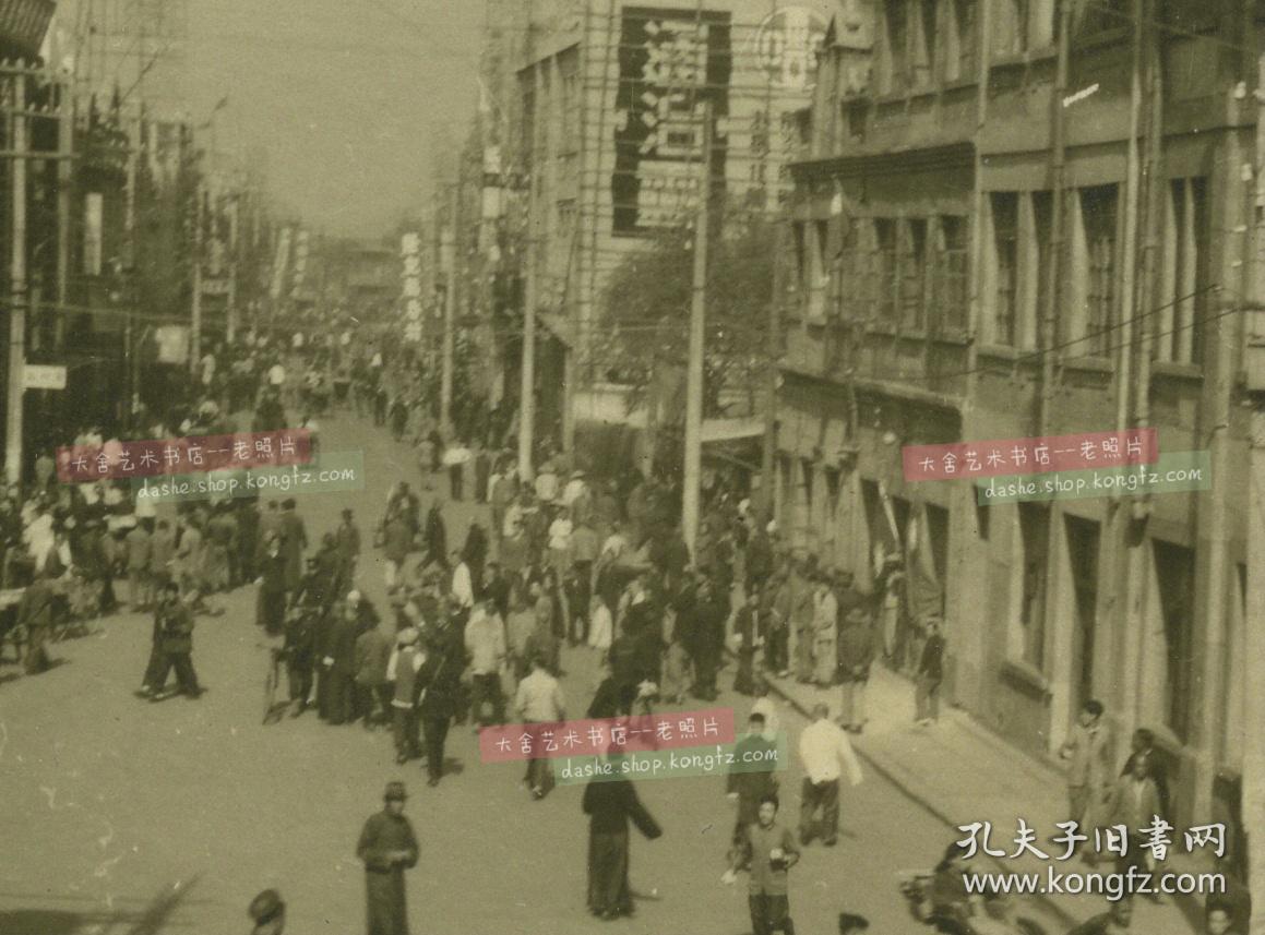 民国天津繁华的法租界大街街道老照片