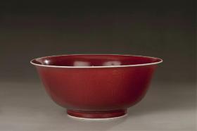 官窑矾红釉青花碗