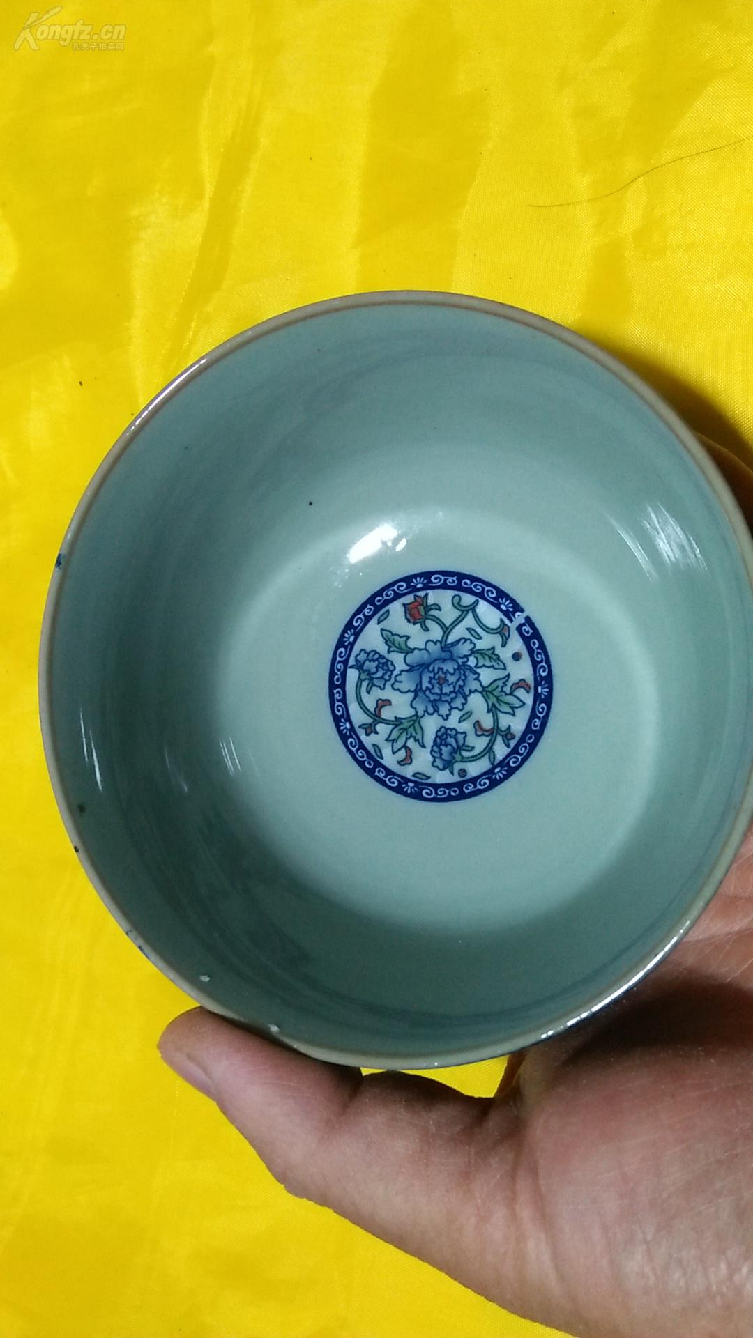 早年景德镇青花小碗一个,碗口直径11cm(包邮)
