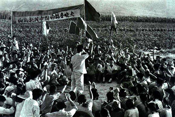 老版新印 明信片 1968年文化大革命中的中国农村生活一套12枚(一)