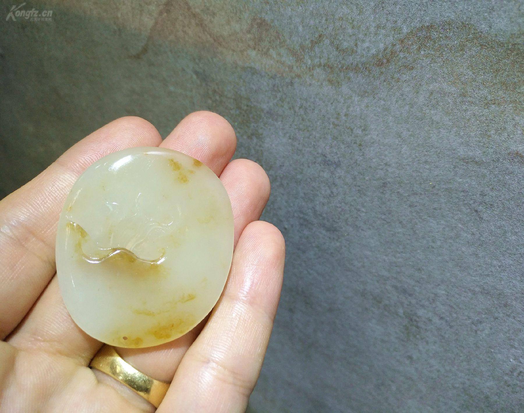 *珍藏*终身保真*和田玉糖白玉精雕喜上眉梢19g挂坠*和田玉质极细腻油