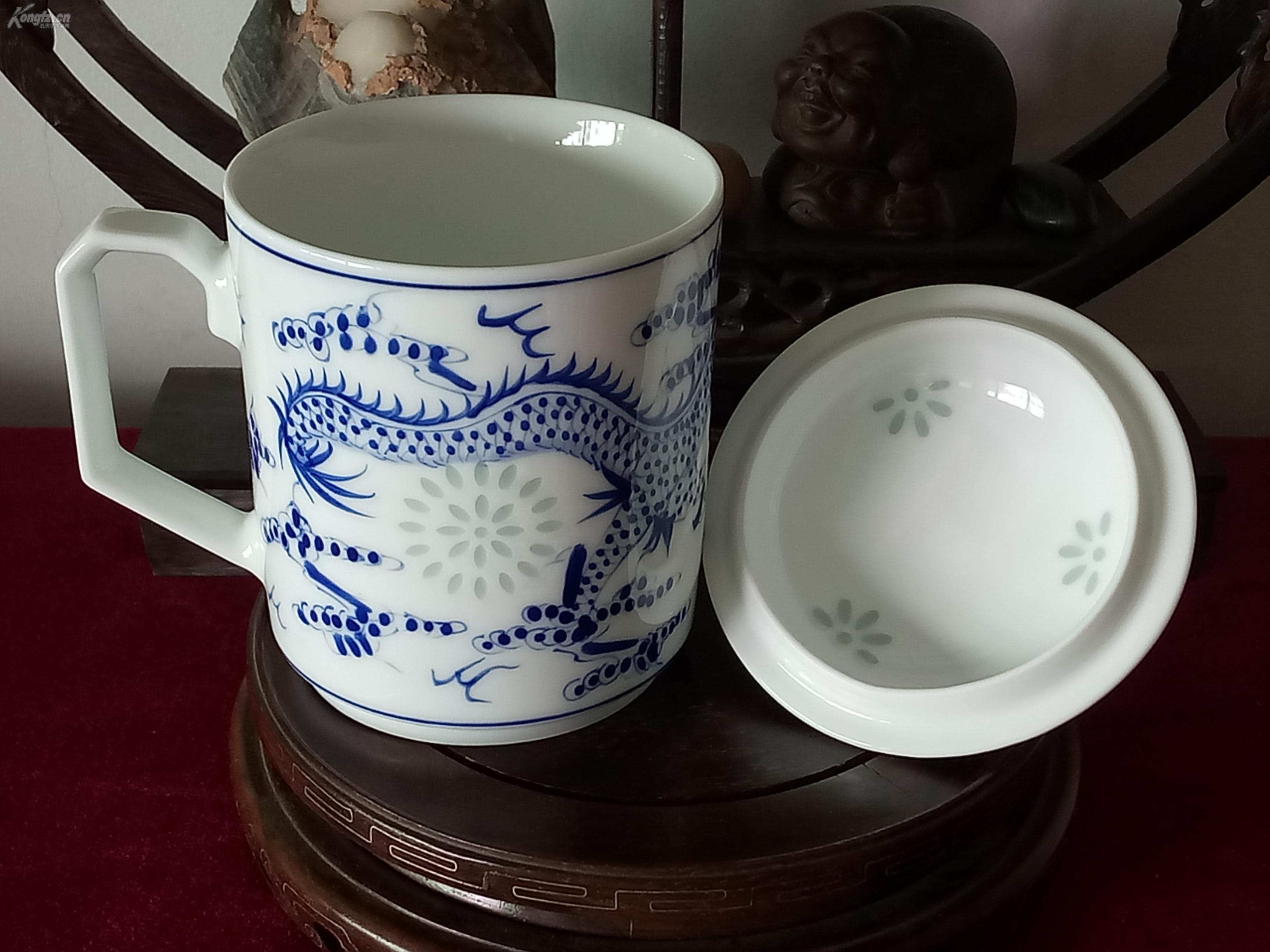 景德镇手绘青玲珑花龙纹大茶杯办公杯