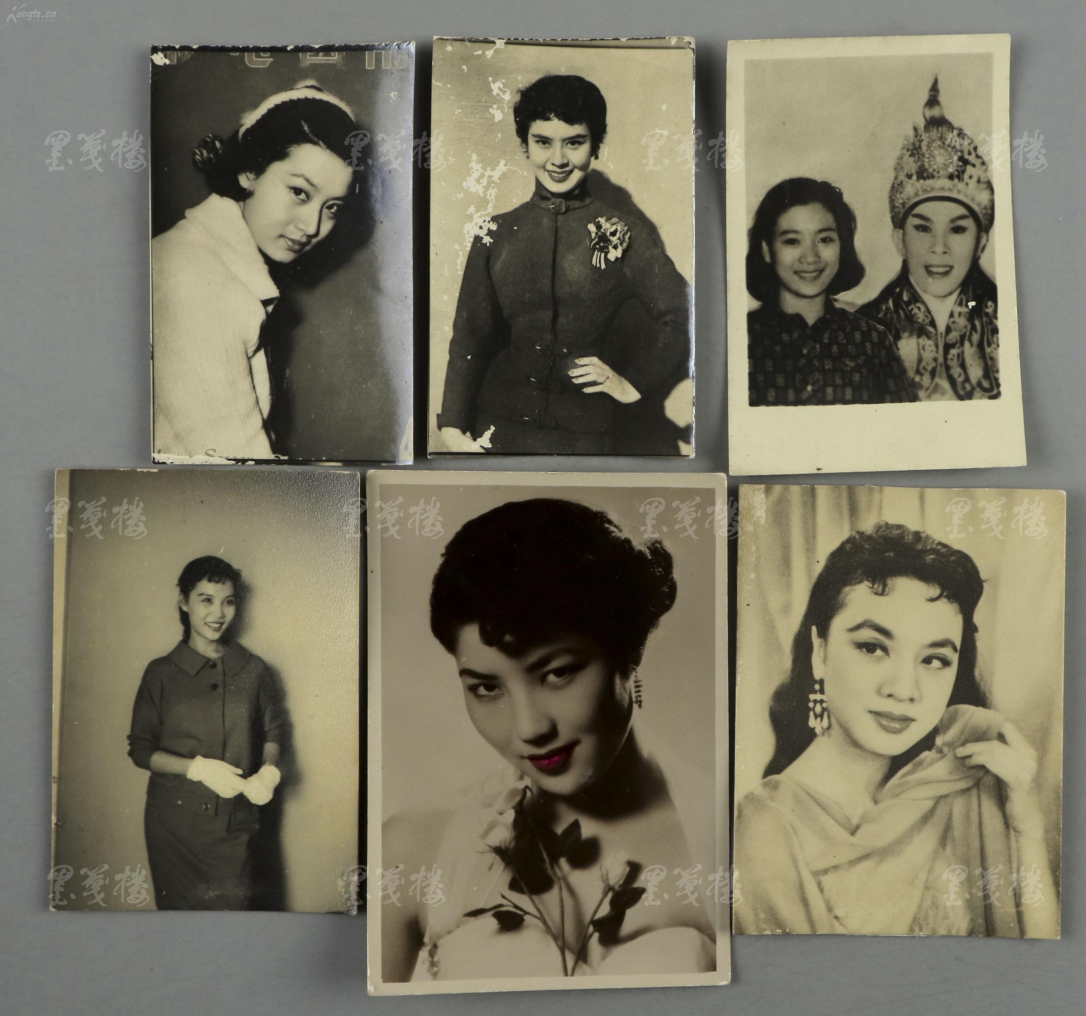 1958年凭借古装黄梅调歌唱片