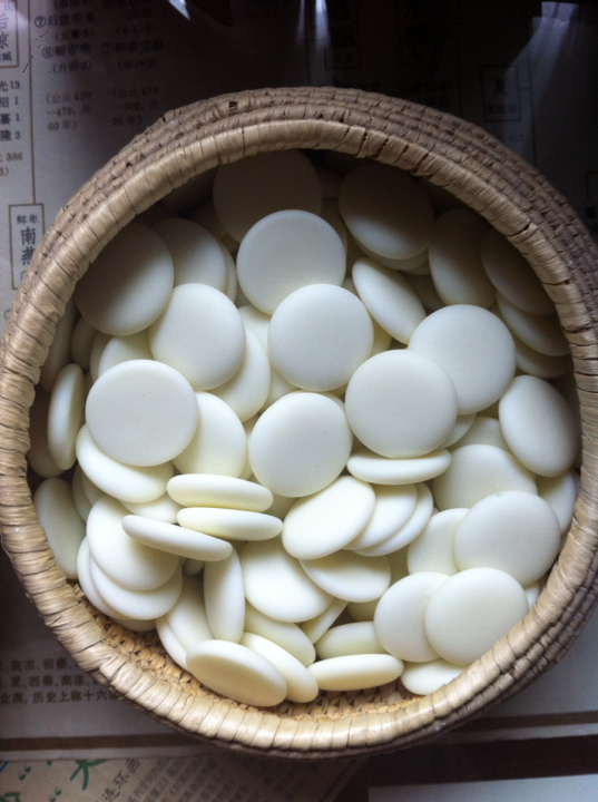 围棋一副,原包装,老商标,云牌云子.云子尺寸2.