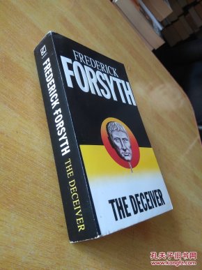 The Deceiver《欺诈者》【英文版,平装】