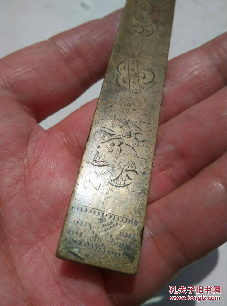 1721703cm75克清代早期刻铜带工老铜镇纸压尺镇尺量尺铜尺文房老铜器
