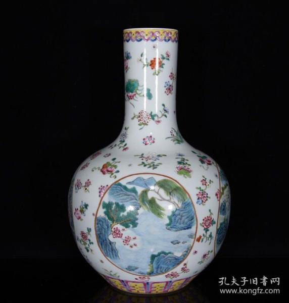 清乾隆粉彩花卉纹天球瓶