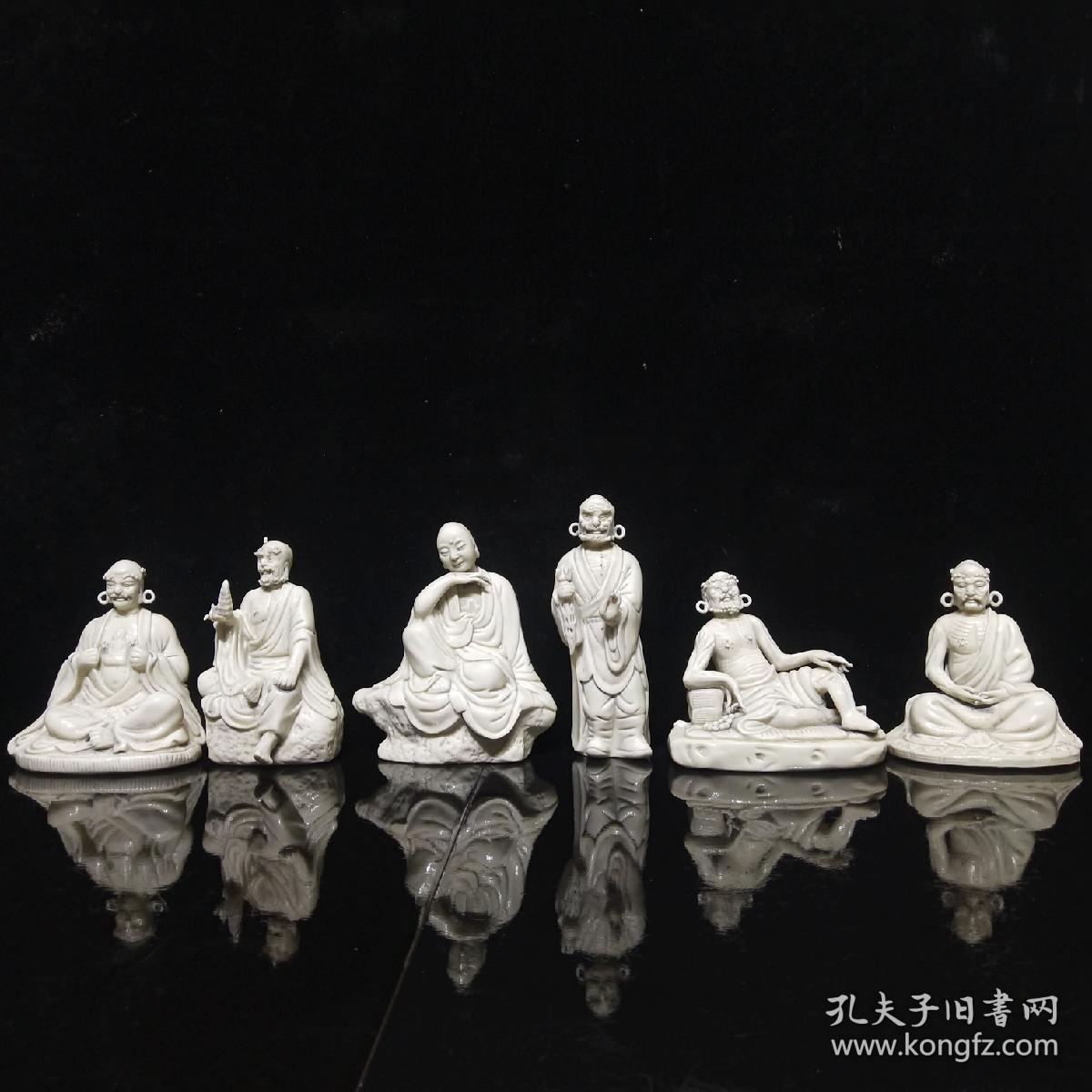 明代何朝宗德化瓷十八罗汉摆件