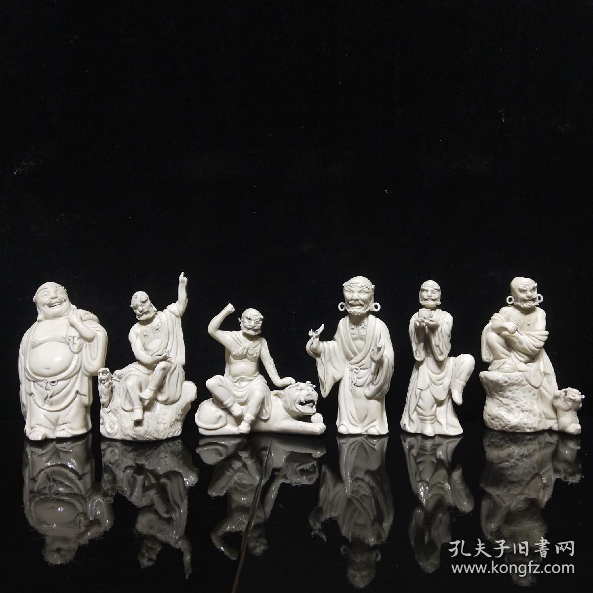 明代何朝宗德化瓷十八罗汉摆件