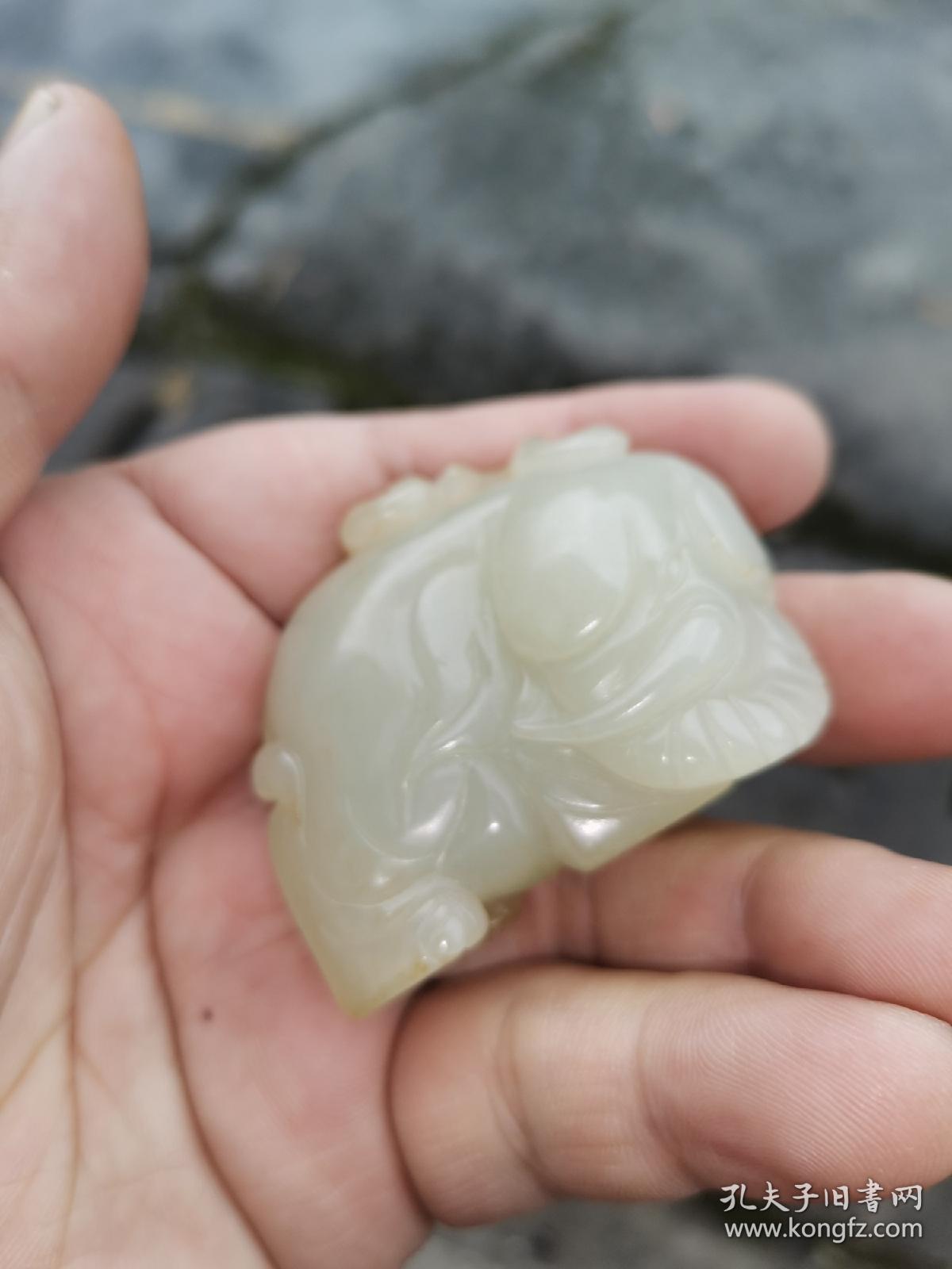 清代传世老包浆 和田白玉 太平有象 玉把件,包浆熟美.温润 传神.