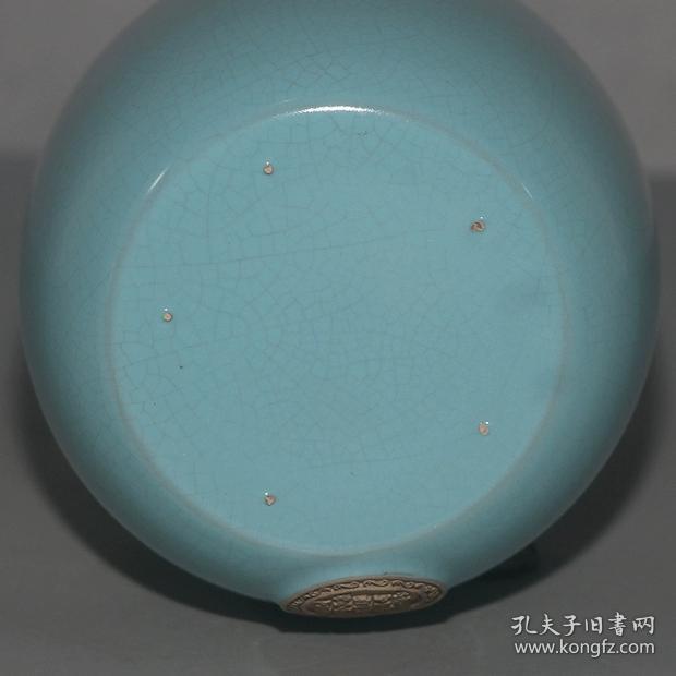 汝窑支钉瓶