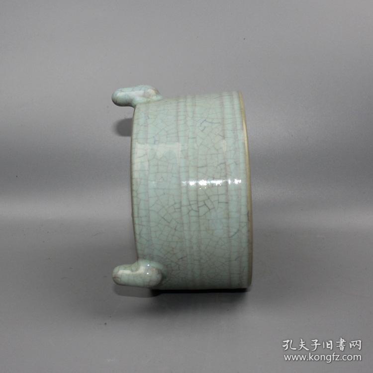 宋代五大名窑之一汝窑三足香炉
