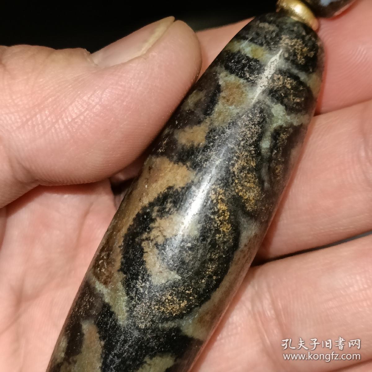 藏传象雄时期地门佛眼九眼老天珠珠体硕大包浆油润厚重皮下层满风化
