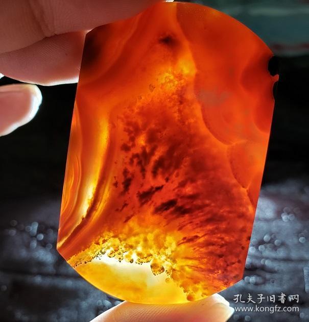 纯天然极品朱砂玛瑙水晶"芦苇荡,孤品,表面非常光滑玛瑙吊牌,稀有的