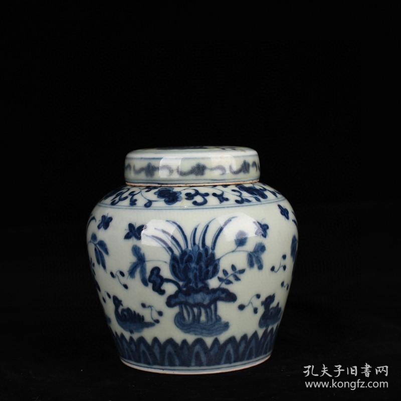 明成化青花莲池鸳鸯纹天字罐