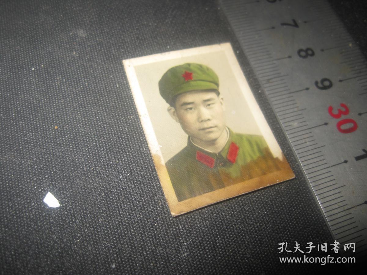 老照片军装照手工上色